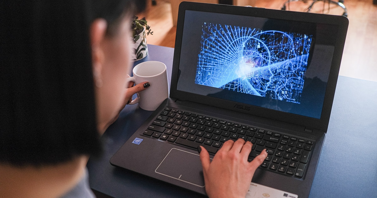 Európa Tanács nőnap alkalmából: a mesterséges intelligenciát a nemek közötti egyenlőtlenség felszámolására kell használni